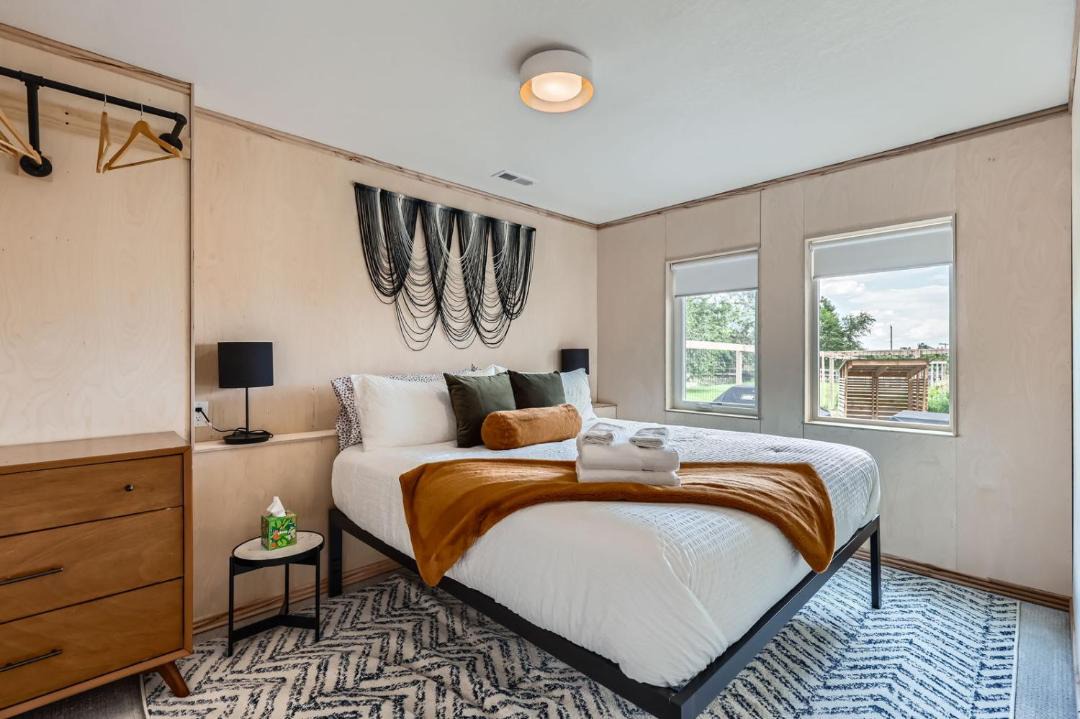 Photo of Bedroom in Applewood West