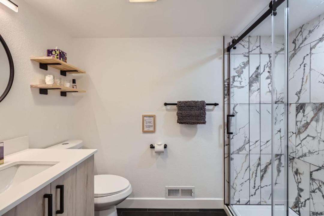 Photo of Bathroom in Applewood West