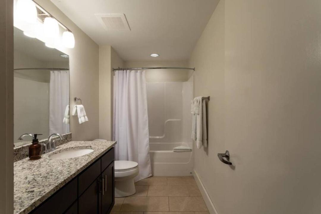 Photo of Bathroom in 12 South