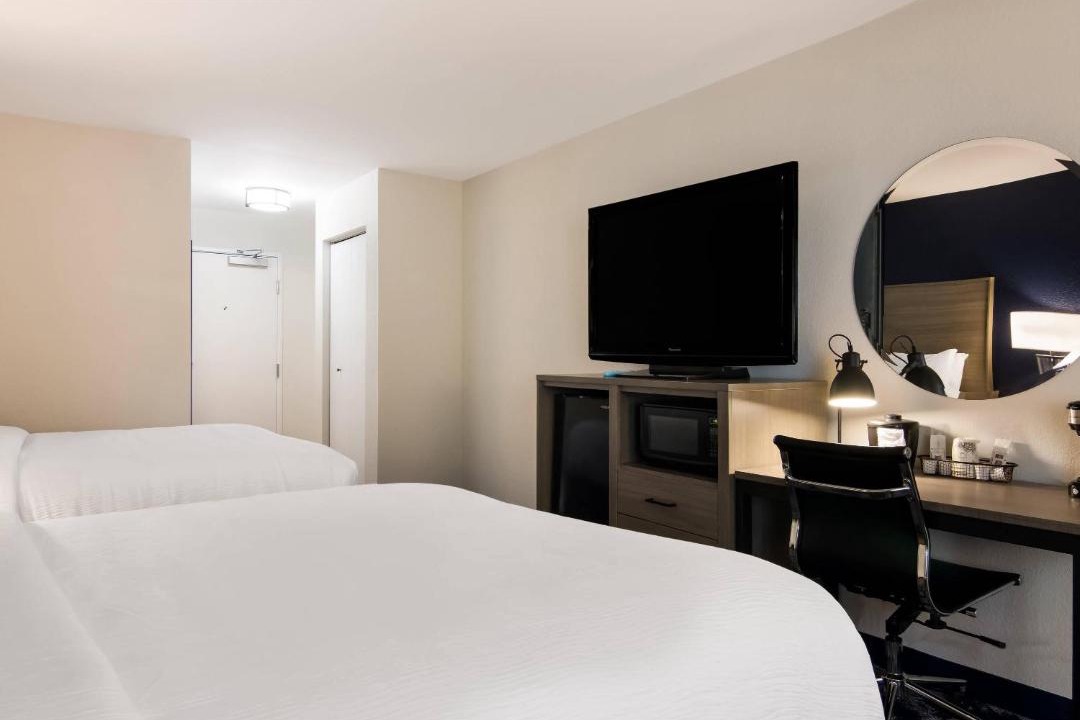 Photo of Bedroom in Manitowoc