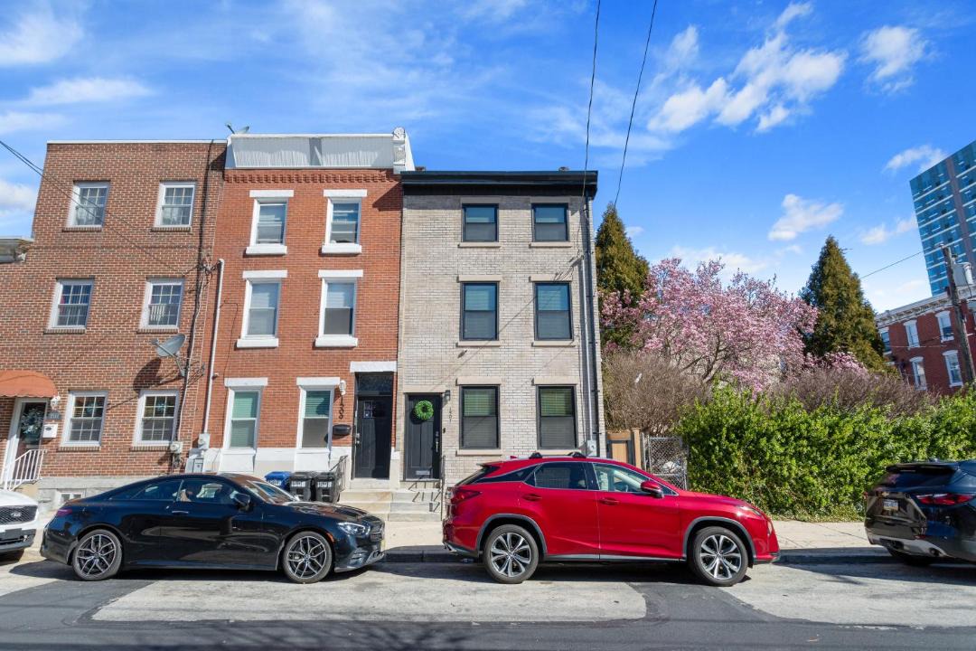 Photo of Buildings in North Philadelphia West