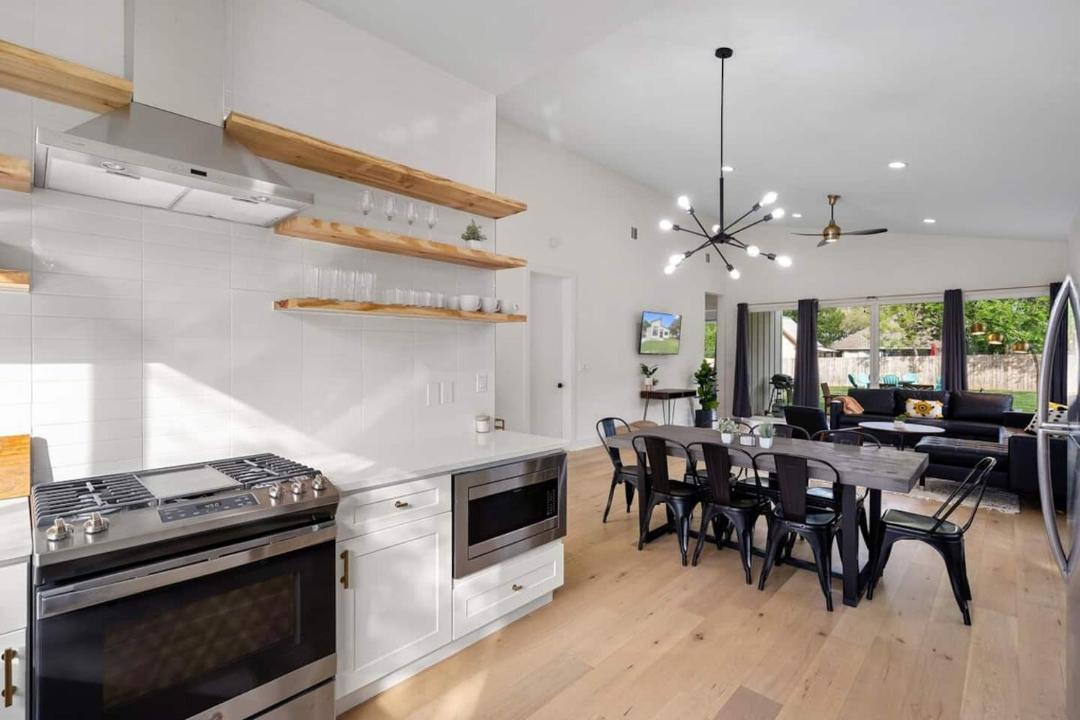 Photo of Kitchen in Apache Shores