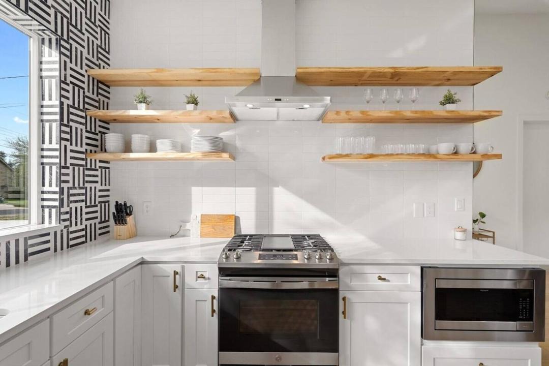 Photo of Kitchen in Apache Shores