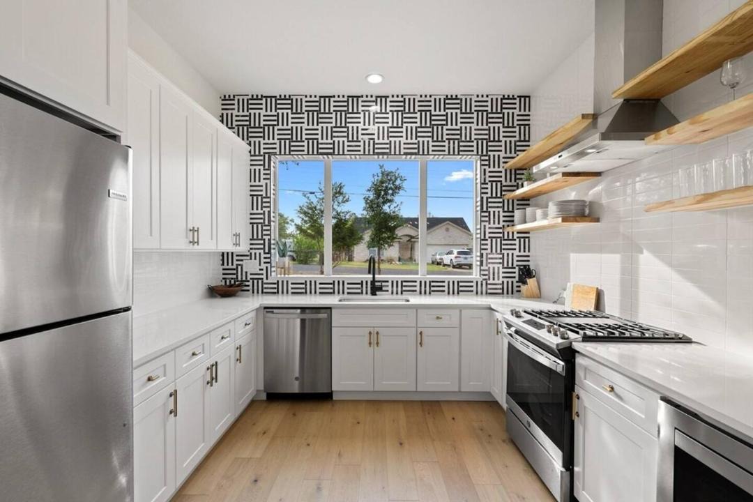 Photo of Kitchen in Apache Shores