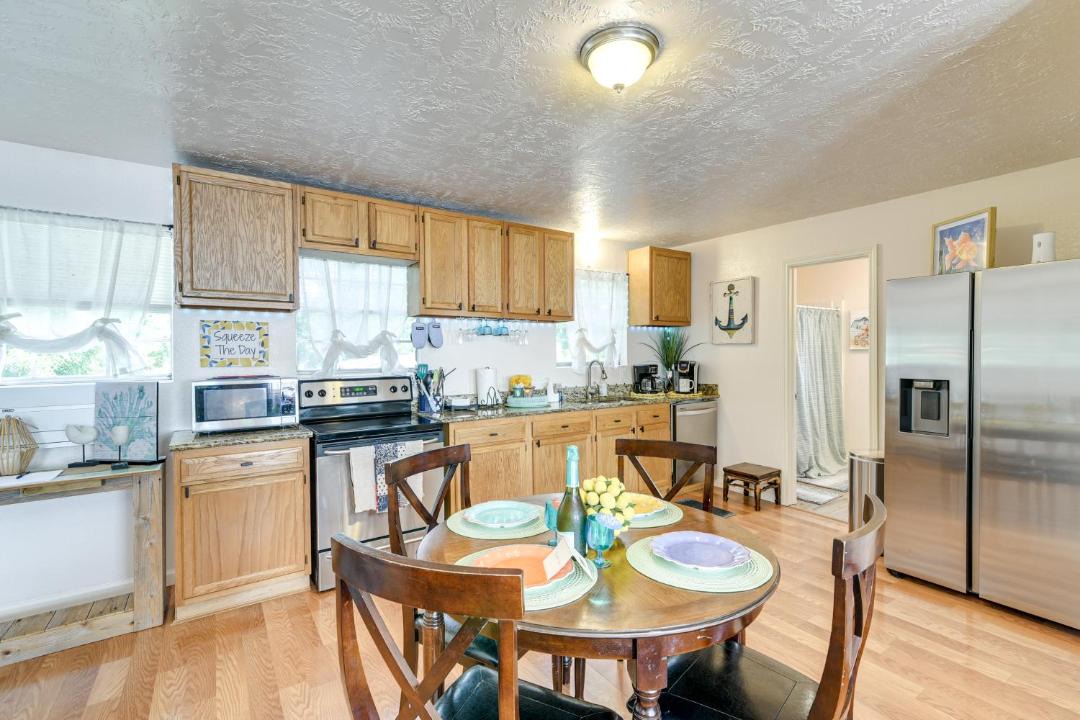 Photo of Kitchen in Bacliff