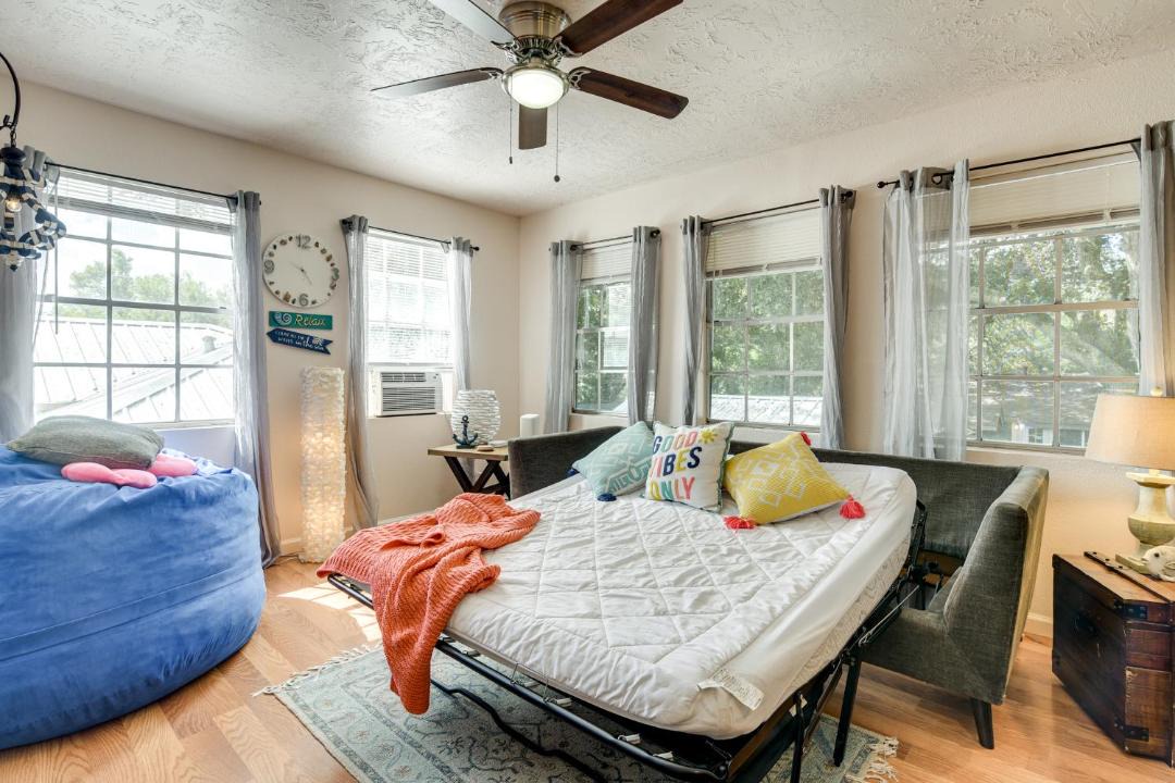 Photo of Bedroom in Bacliff