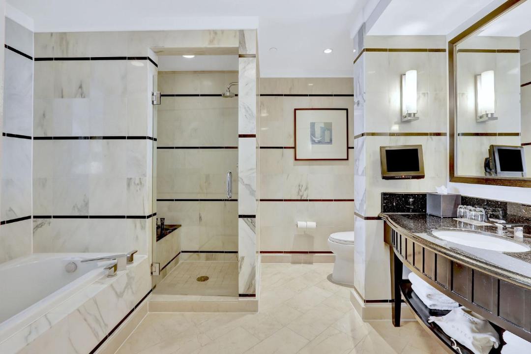 Photo of Bathroom in Mid Beach