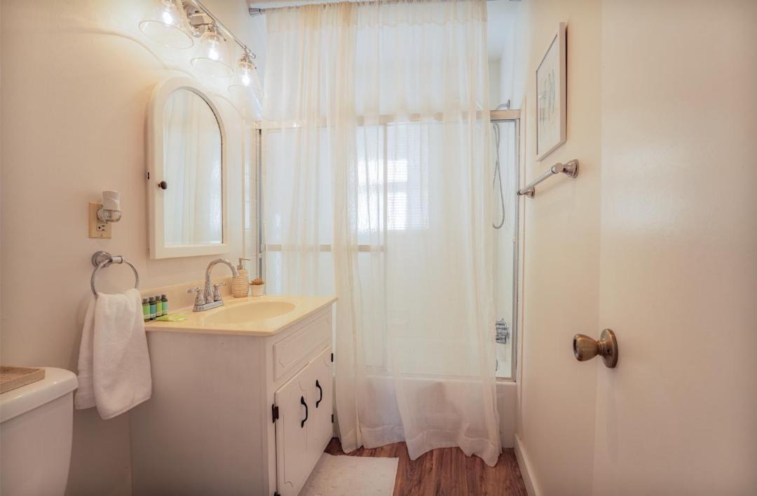 Photo of Bathroom in Hohenwald