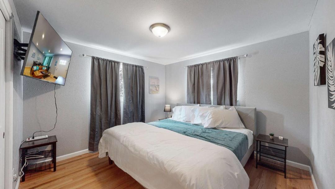 Photo of Bedroom in Dupont