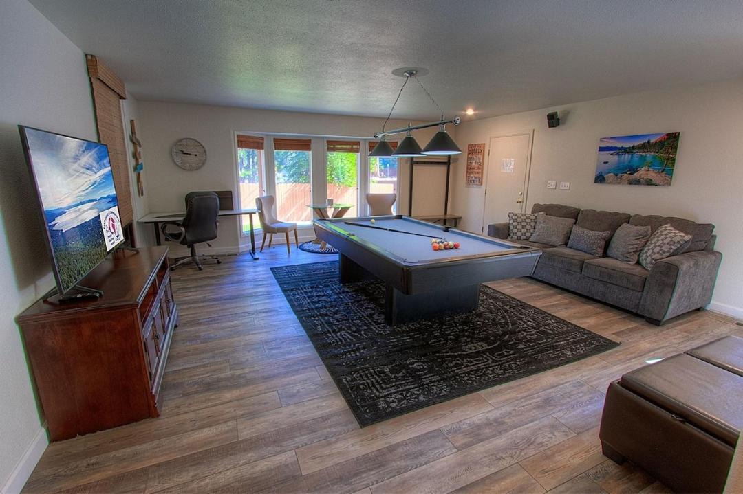 Photo of Livingroom in Lincoln Park