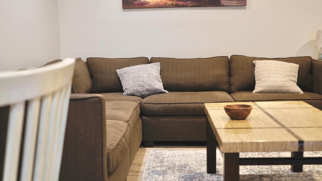 Photo of Livingroom in Midvale