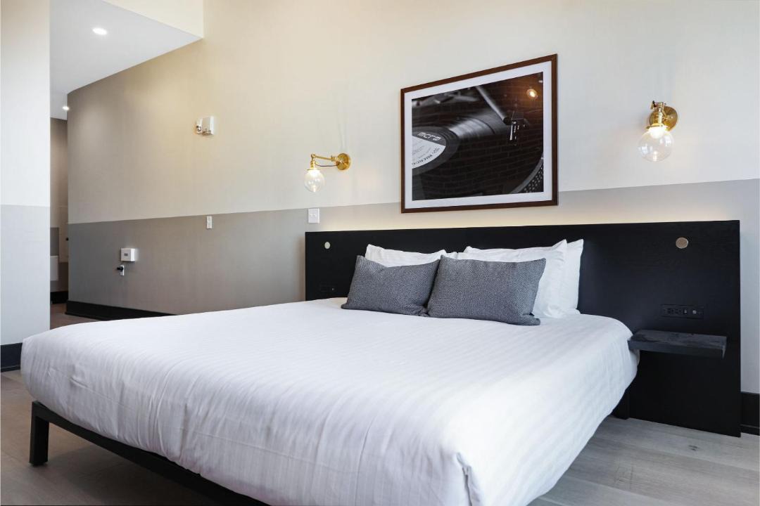 Photo of Bedroom in Arts/Warehouse District