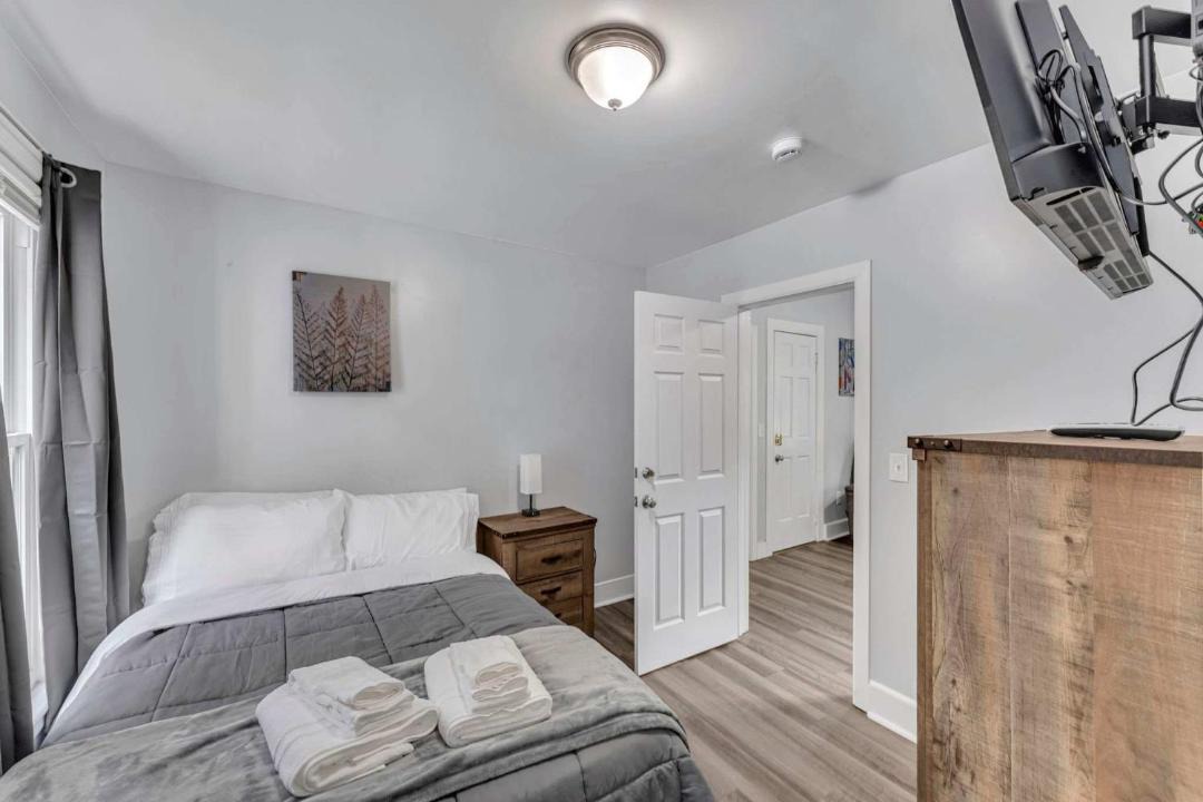 Photo of Bedroom in Oneonta