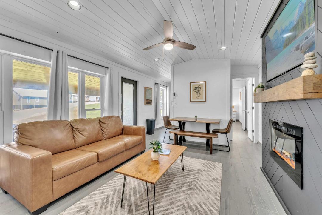 Photo of Livingroom in Bryant