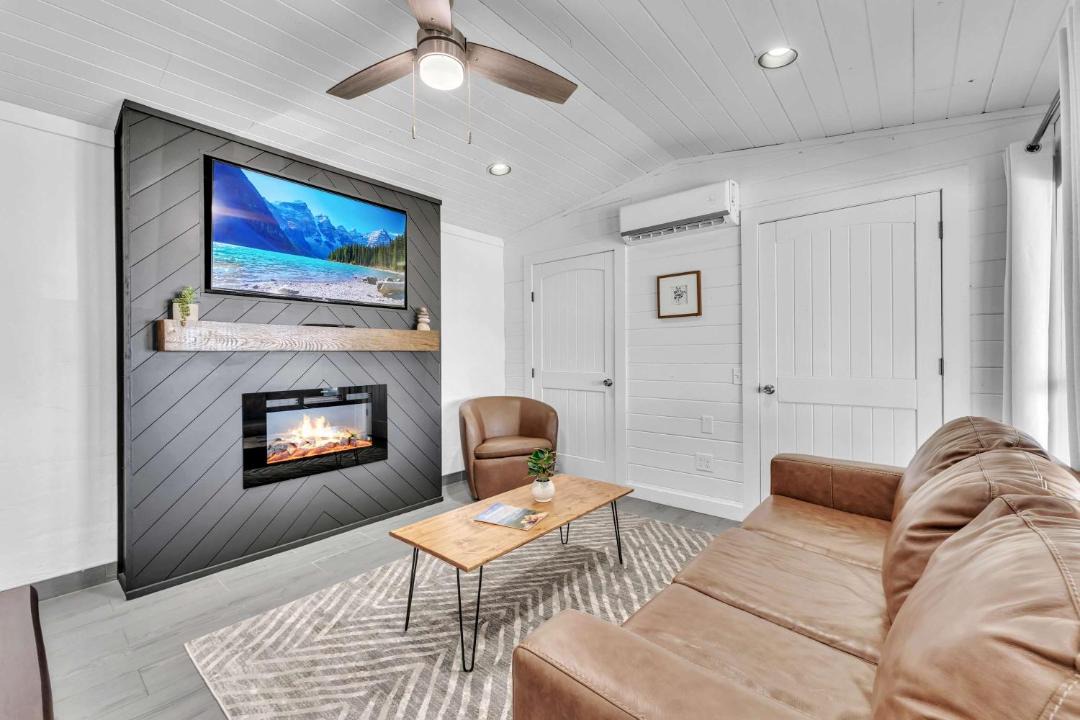 Photo of Livingroom in Bryant