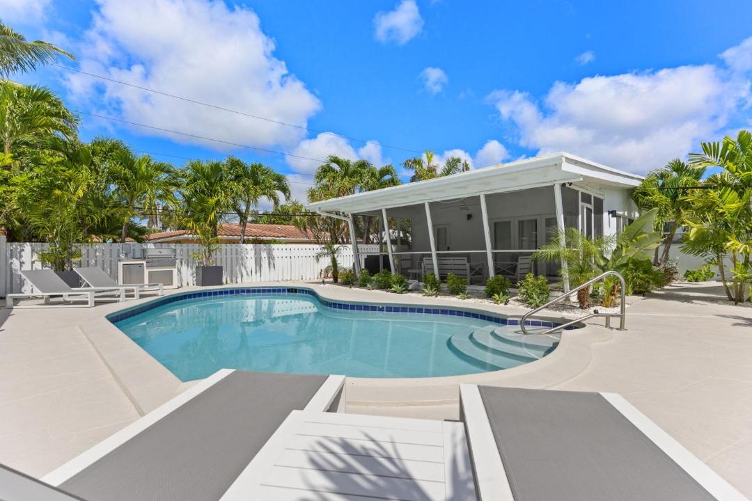 Photo of Others in Dolphin Isles