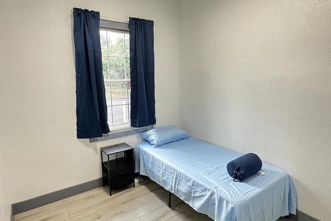Photo of Bedroom in Barnum West