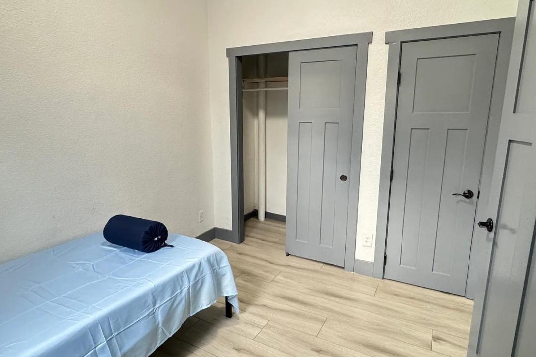 Photo of Bedroom in Barnum West