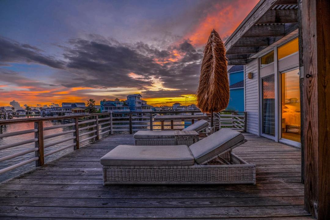 Photo of Patio Balcony in Jamaica Beach