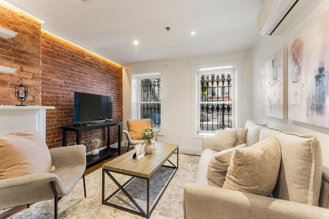 Photo of Livingroom in Bedford-Stuyvesant