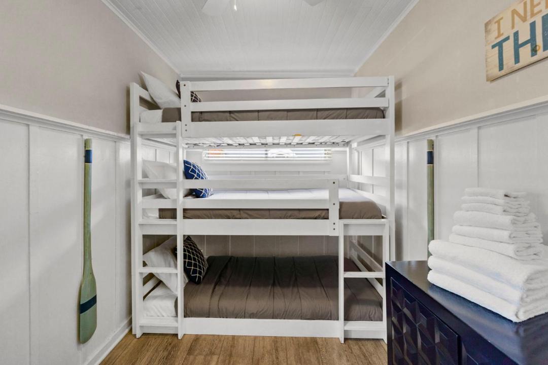 Photo of Bedroom in Balboa Island