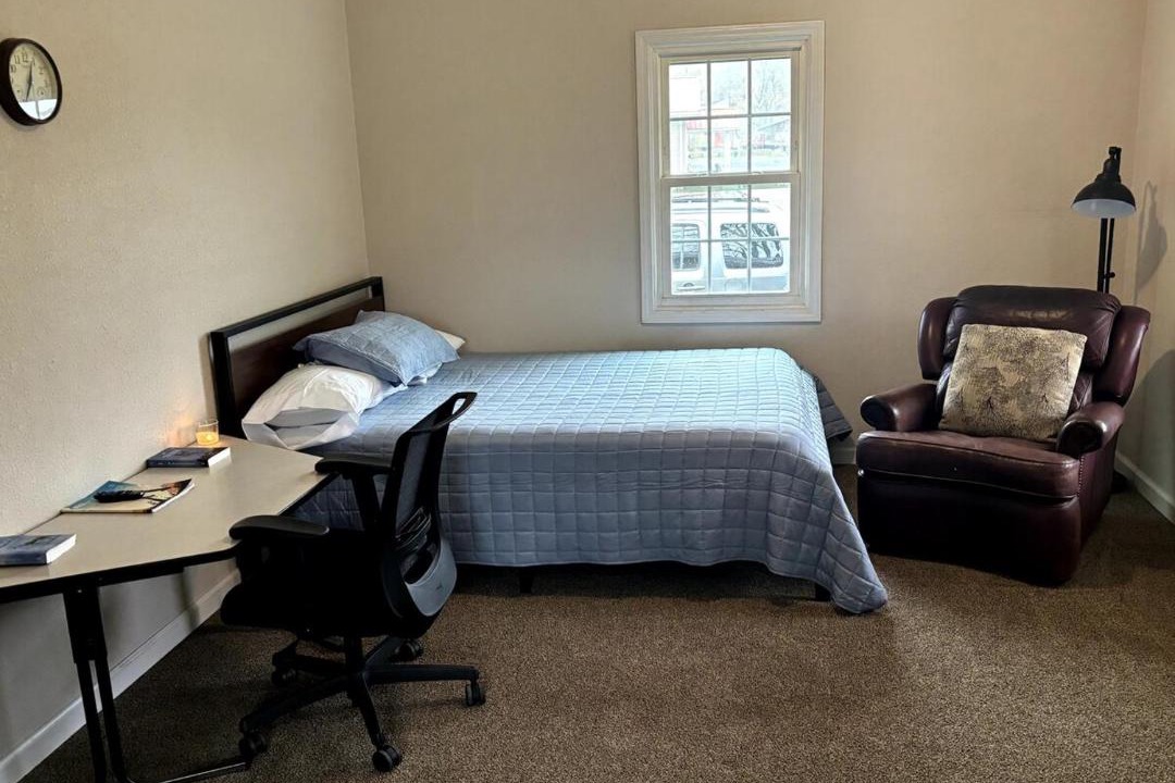 Photo of Bedroom in Arjay