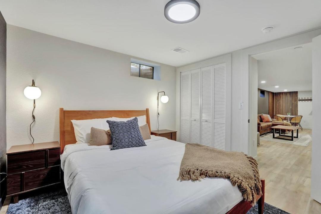 Photo of Bedroom in Scenic Heights