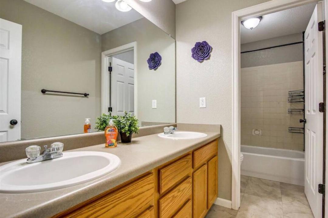 Photo of Bathroom in Commerce City