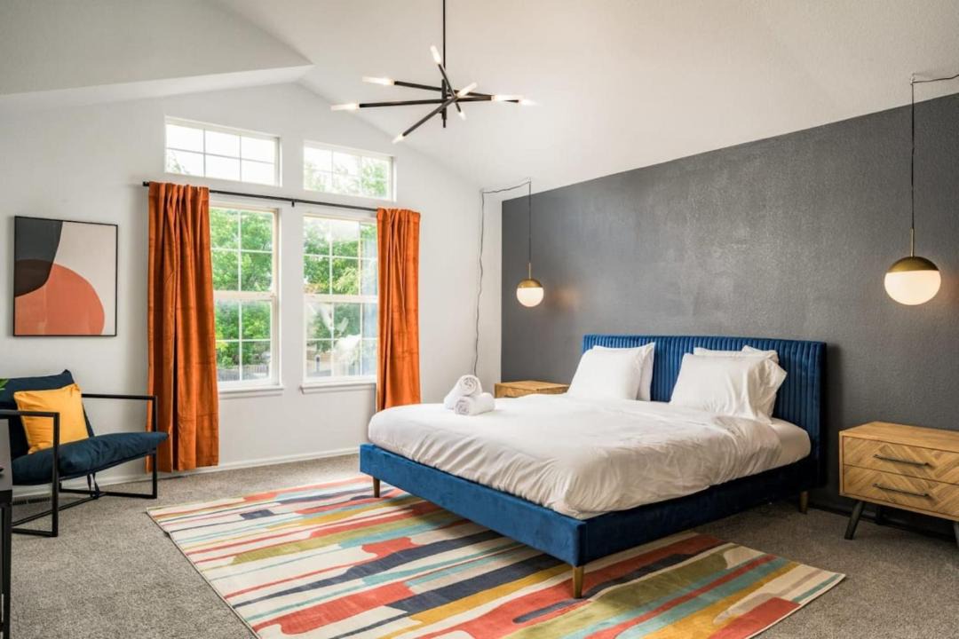 Photo of Bedroom in Westcliff and Cambridge