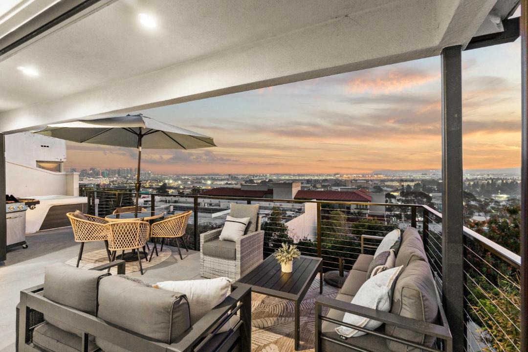 Photo of Patio Balcony in Mission Hills