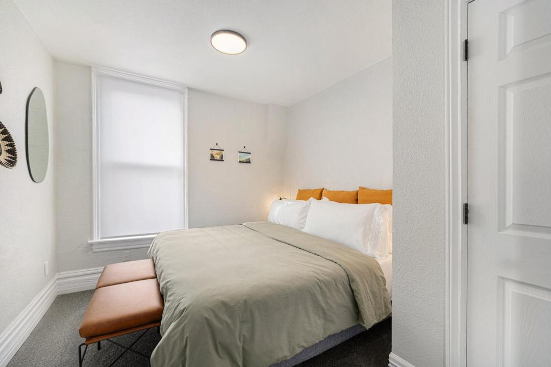 Photo of Bedroom in Curtis Park