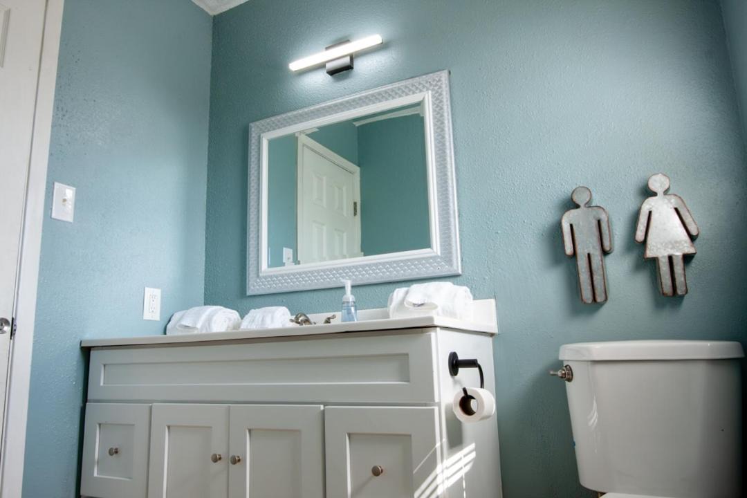 Photo of Bathroom in Pecan Tree - McCullough