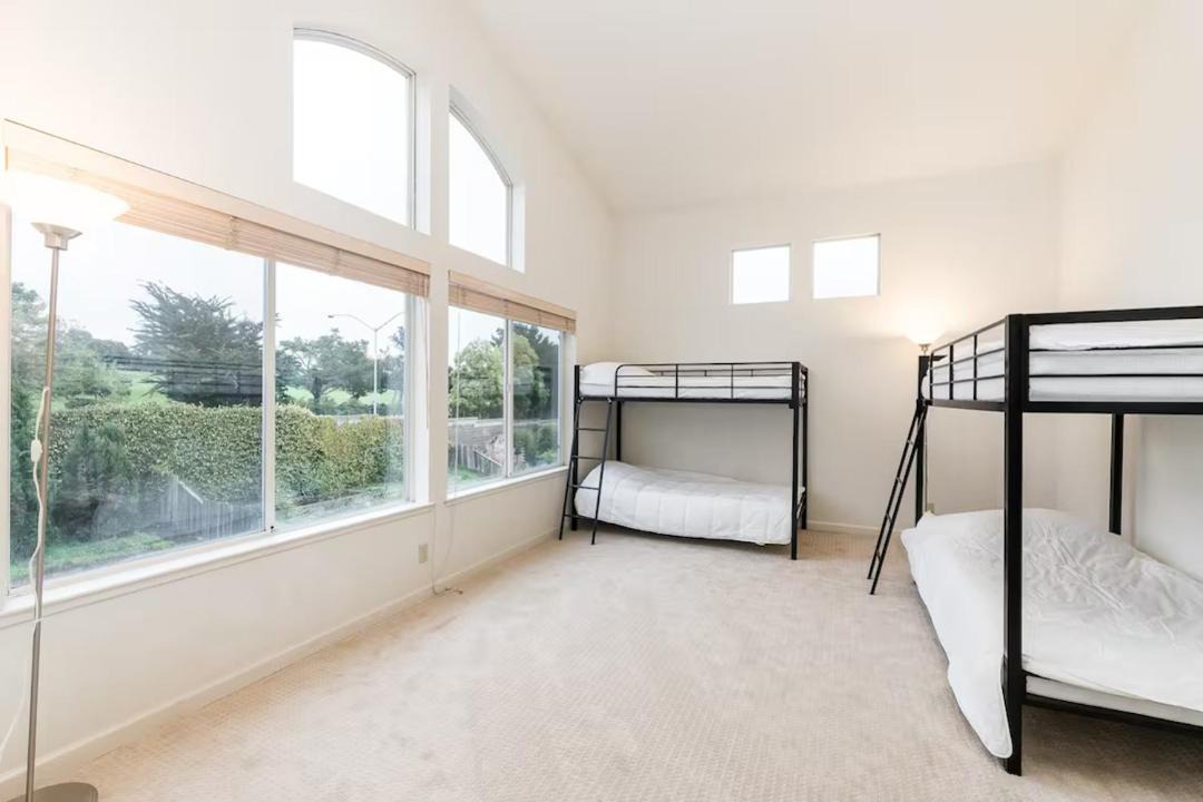 Photo of Bedroom in Sunshine Gardens