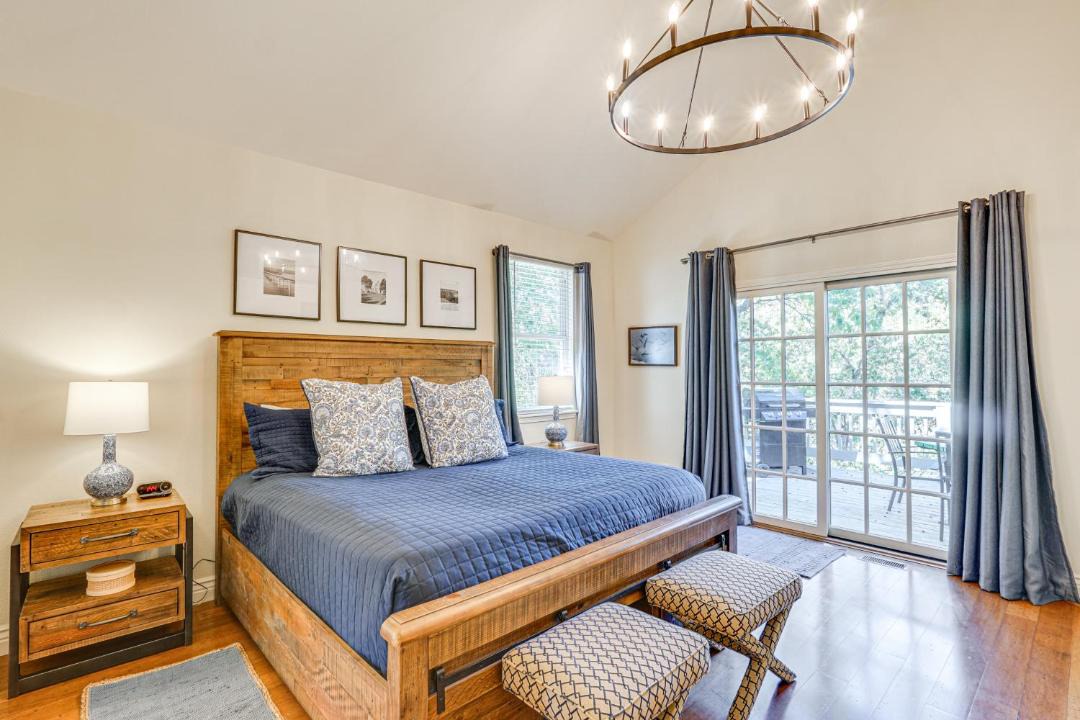 Photo of Bedroom in Camdenton