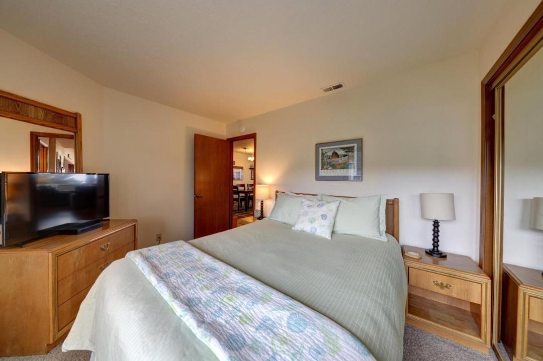 Photo of Bedroom in Tolovana Park