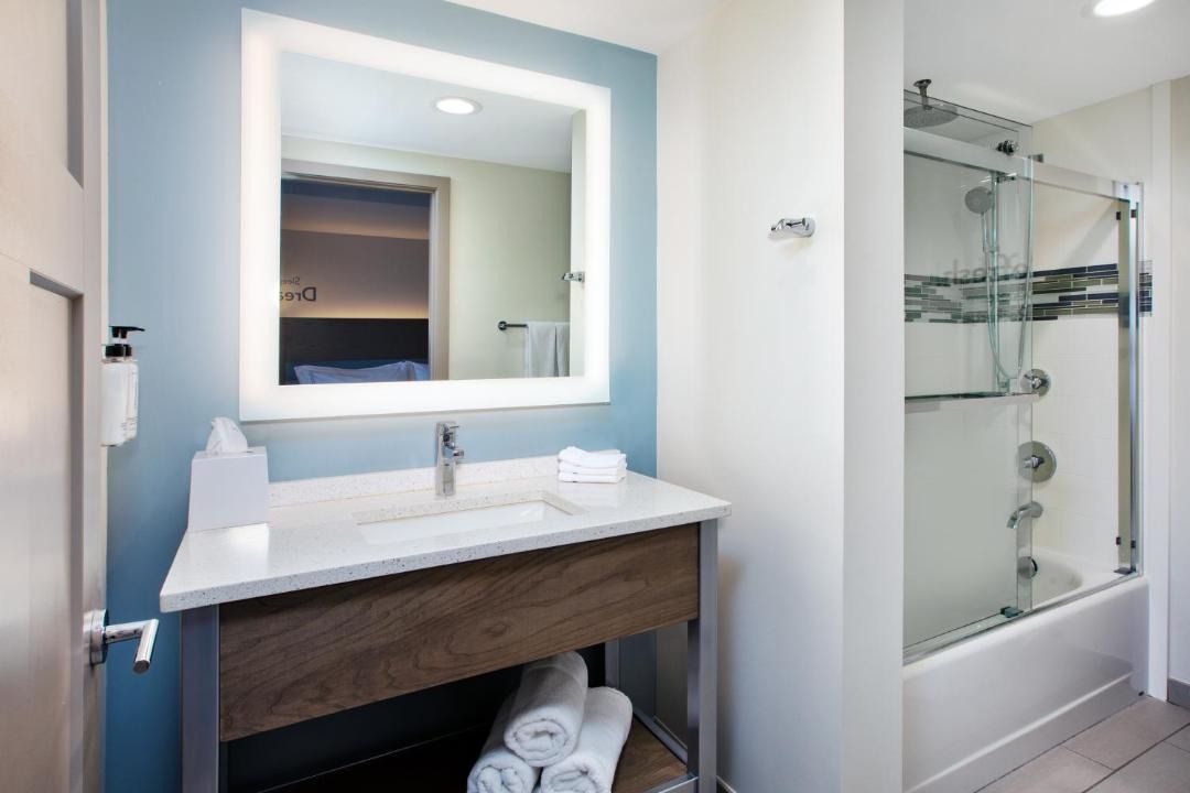 Photo of Bathroom in Bryant Pattengill West