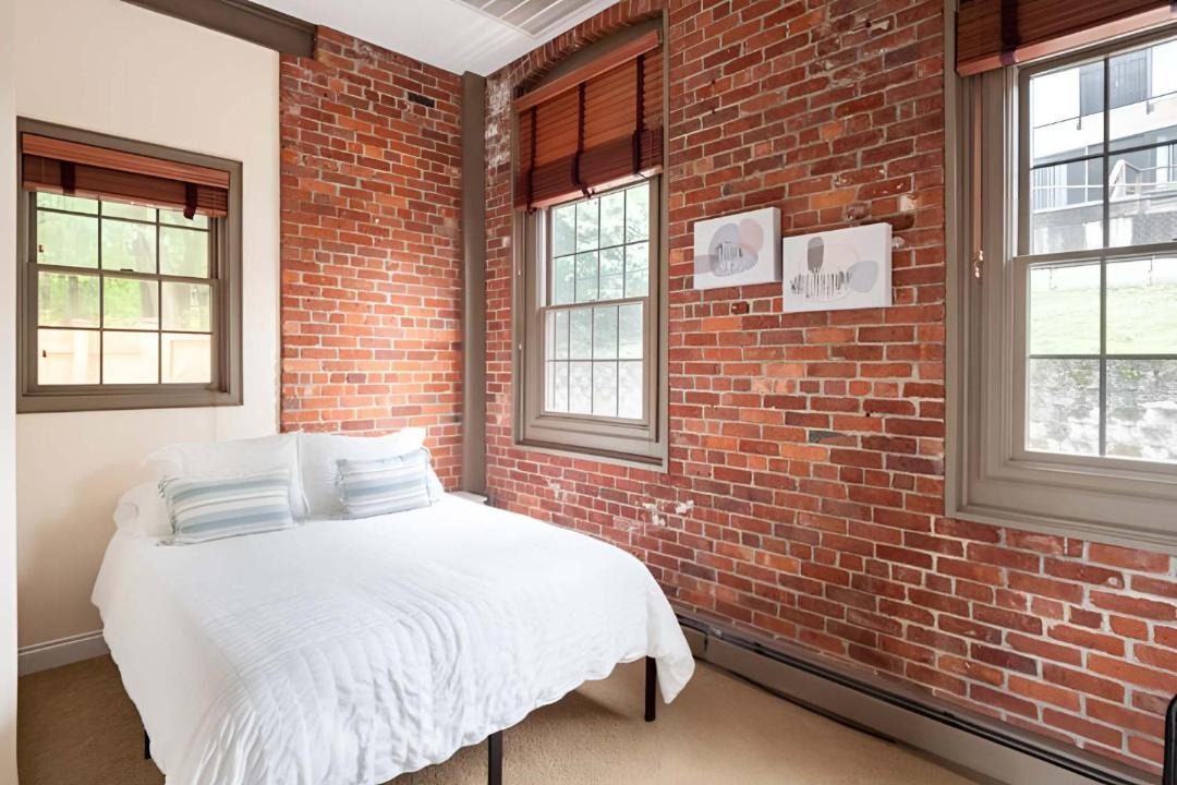 Photo of Bedroom in College Hill