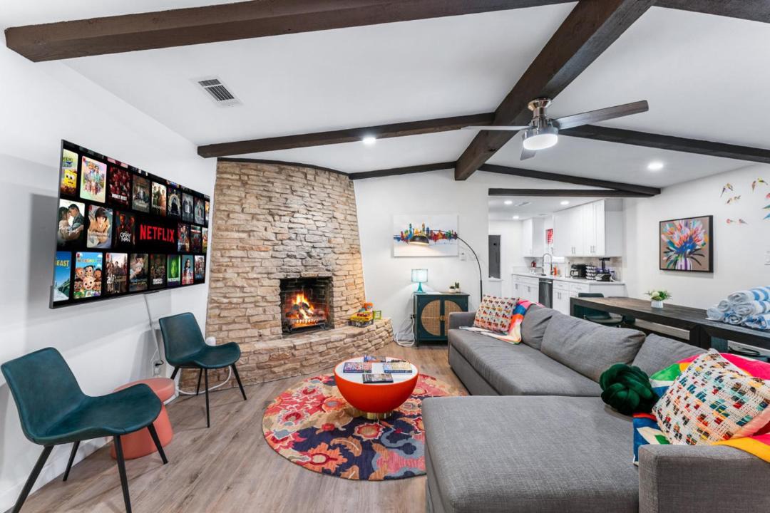 Photo of Livingroom in North Park Estates