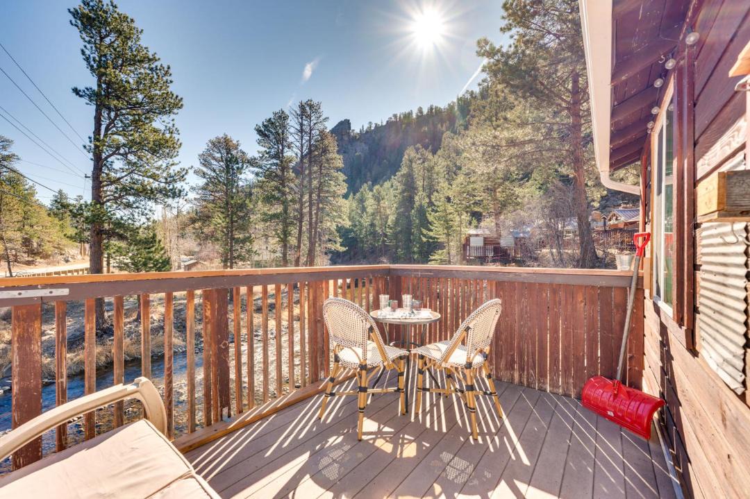 Photo of Patio Balcony in Drake