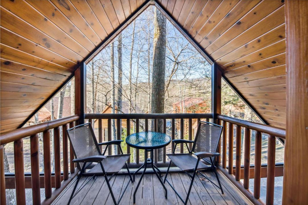 Photo of Patio Balcony in White Oak Lodge