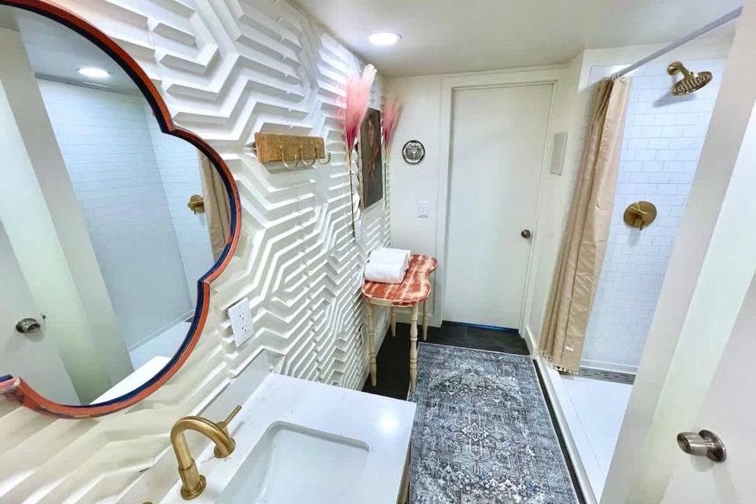 Photo of Bathroom in Cole