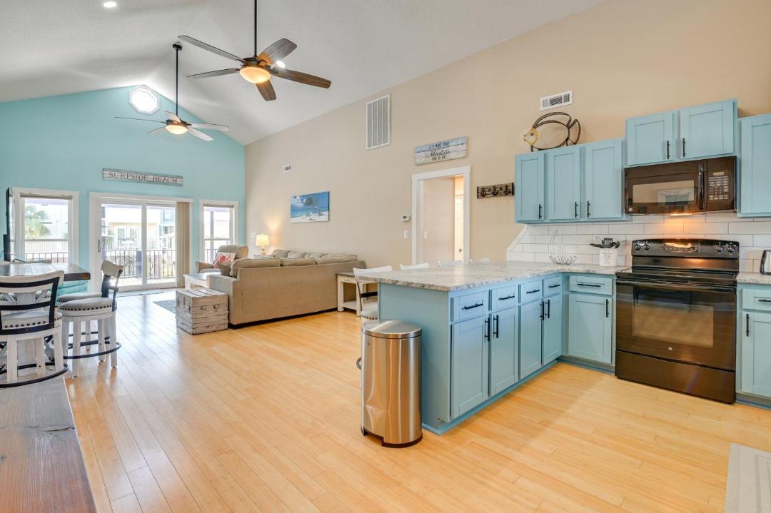 Photo of Kitchen in Surfside Beach