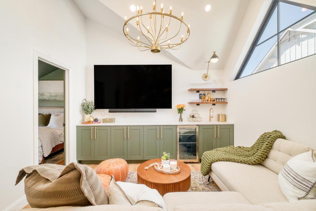 Photo of Livingroom in Sloan Lake