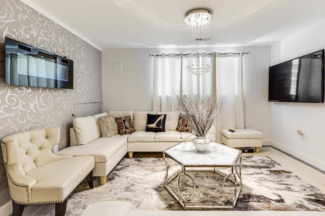 Photo of Livingroom in Chesapeake Ranch Estates-Drum Point