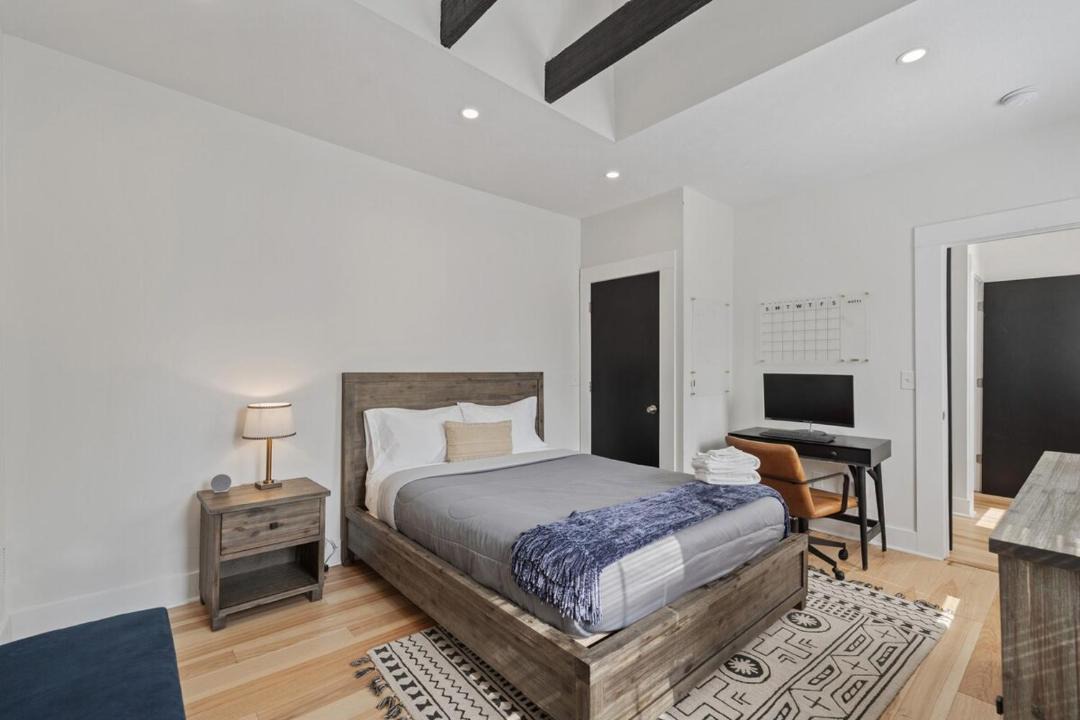Photo of Bedroom in Mount Washington