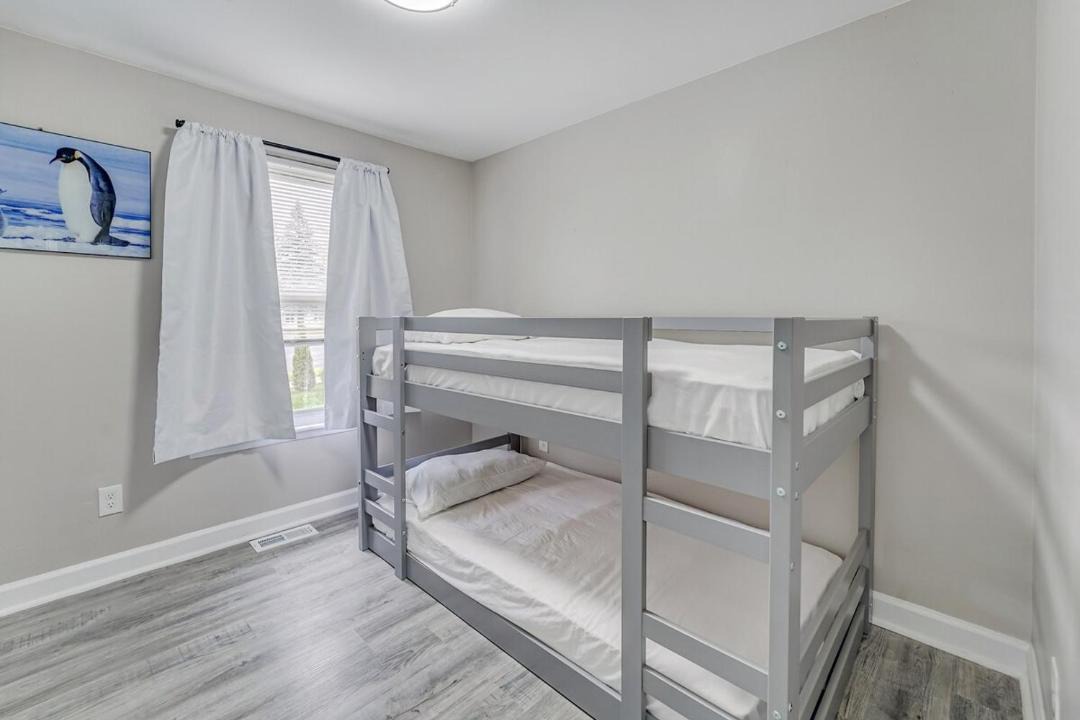 Photo of Bedroom in Bryant Pattengill East