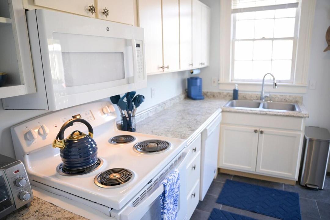 Photo of Kitchen in Savannah Victorian District