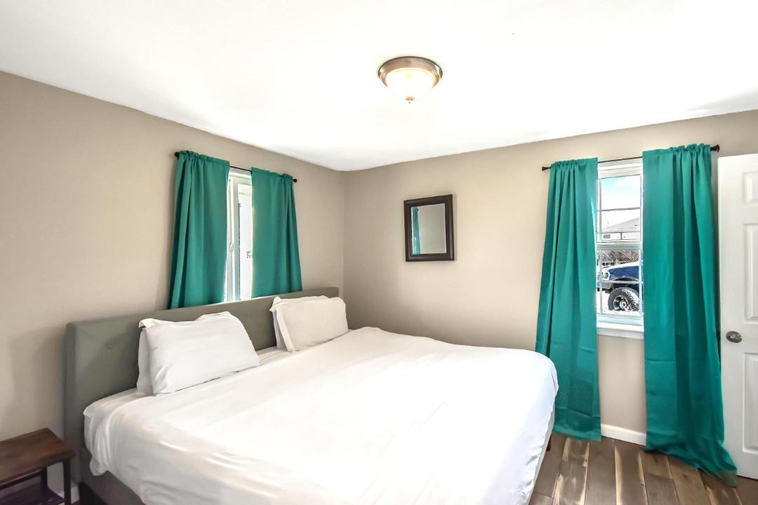 Photo of Bedroom in Berkley