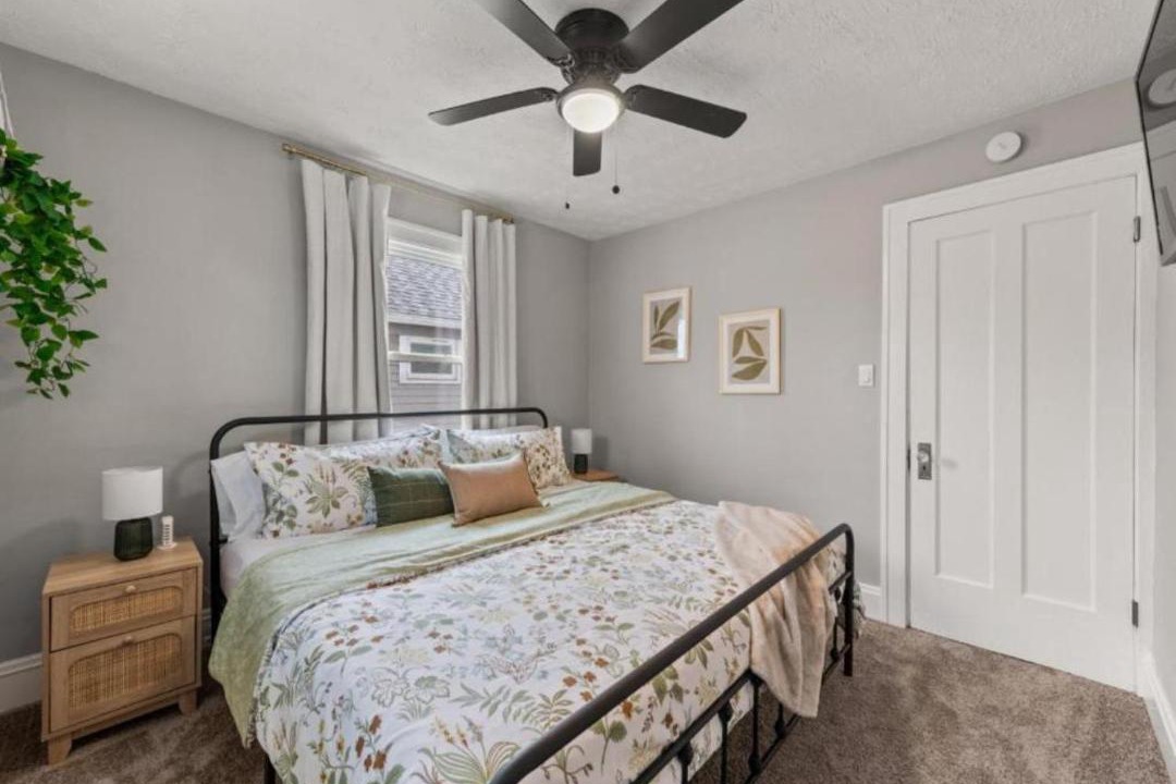 Photo of Bedroom in Cleveland
