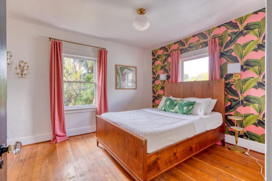 Photo of Bedroom in Hosford-Abernethy